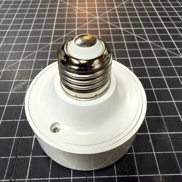 Lot of 3 - PIR Motion Sensor Light Socket Adapter E27 Base Auto On/Off 85-250VAC - Picture 1 of 3